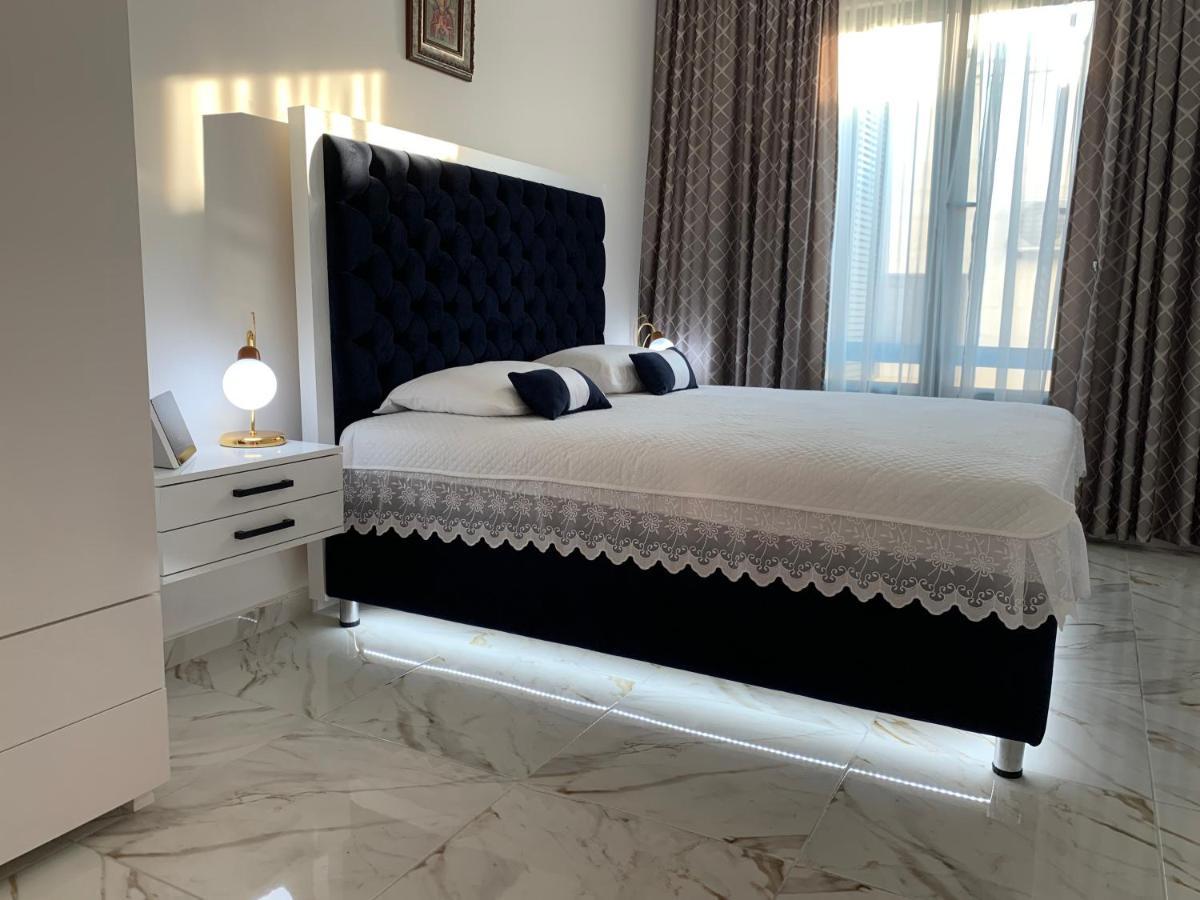 Sound Of The Sea Apartment Светі-Стефан Екстер'єр фото